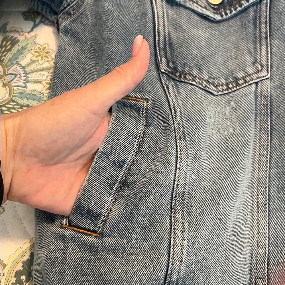 Celebrity Pink oversized jean jacket, size XS. - Picture 11 of 12